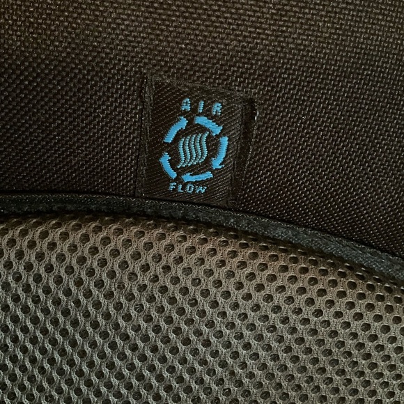 High Sierra Suspension Strap System Black Backpack - Picture 8 of 11